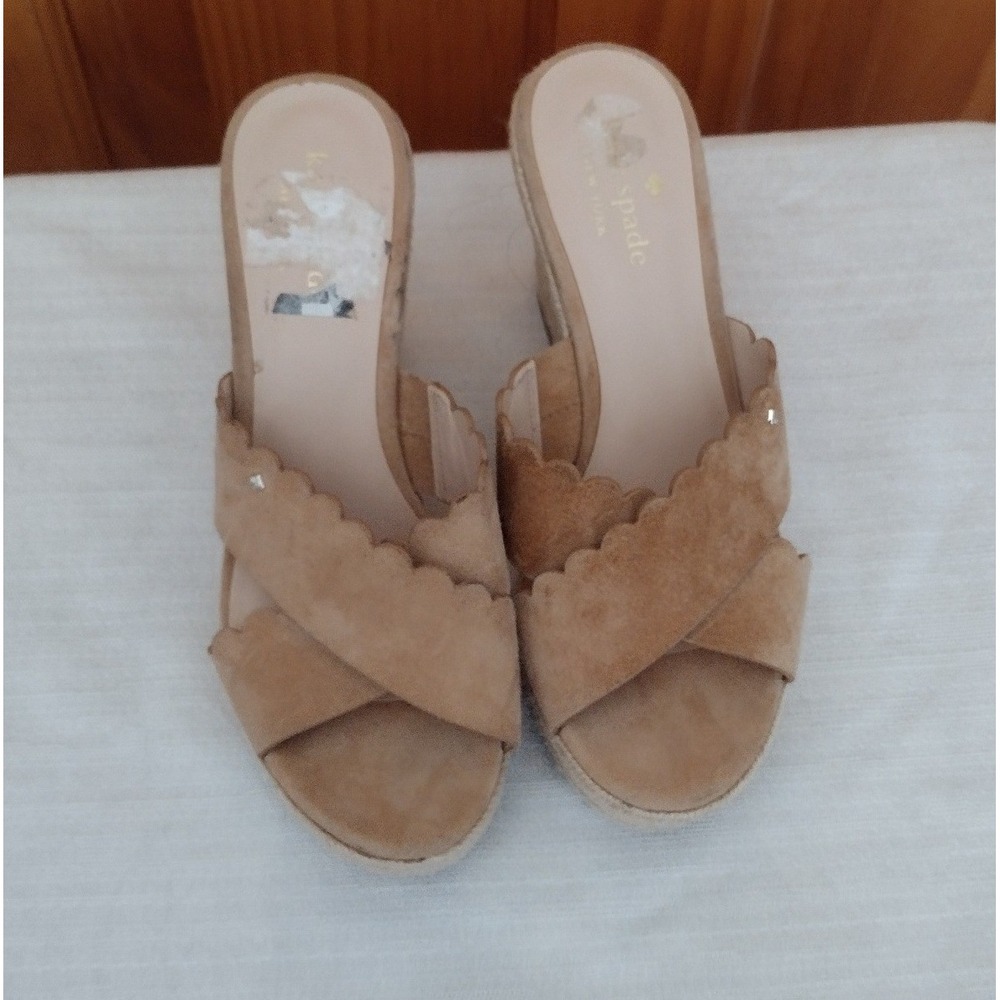 Kate Spade New York Tegan Tan Suede Scalloped Espadrille Wedge Slide Sandals 8.5 - Picture 1 of 5